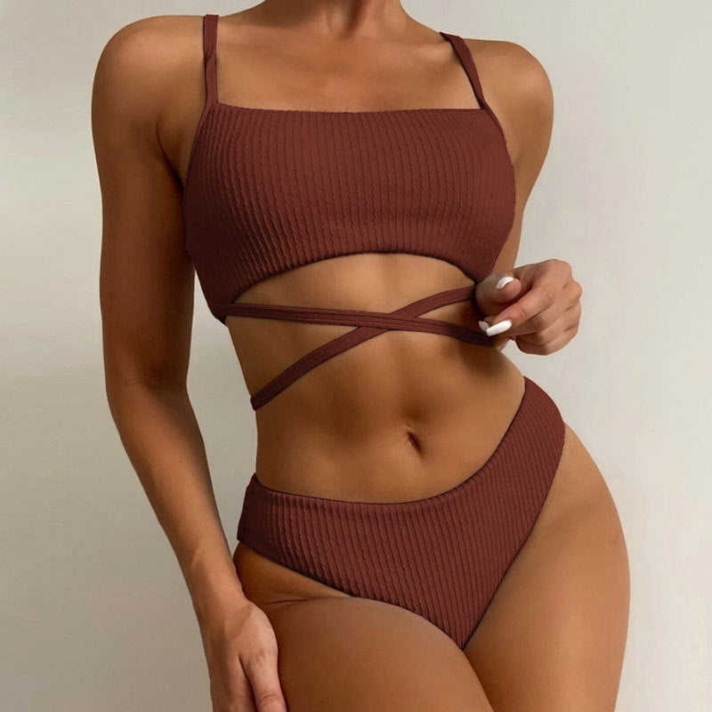 Damen Hochgeschnittener Ripp-Bikini mit Kreuzdetails R&B