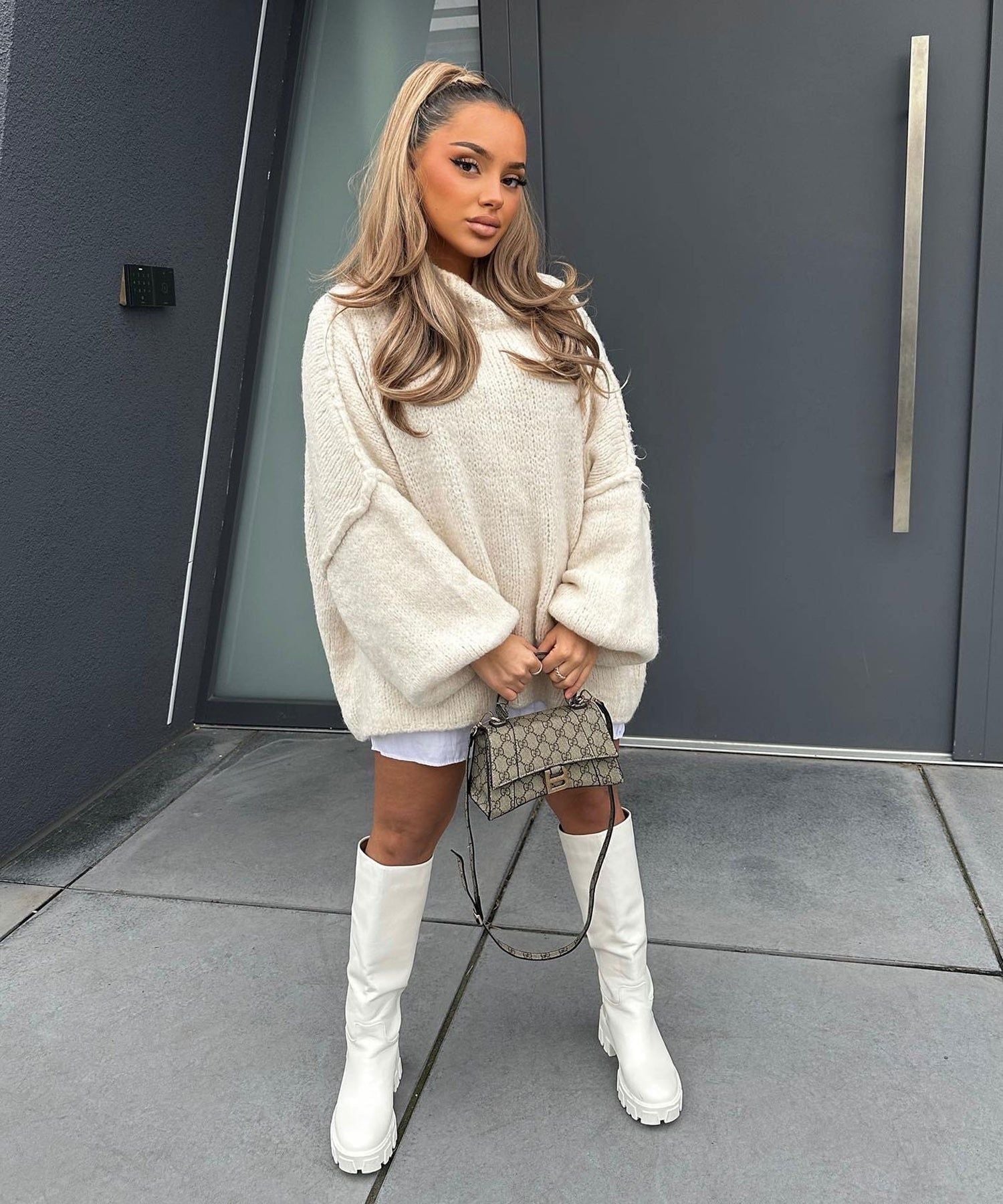 Damen Oversized Strickpullover mit weichem Material und modischen Ärmeln R&B