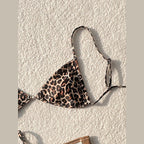 Damen Triangel-Bikini mit animalischem Design und modischem Schimmer