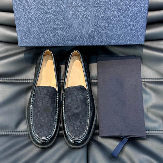 Damen Mokassin aus hochwertigem Leder mit elegantem Zierdetail R&B