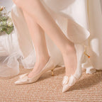 Damen Spitze Pumps mit zierlichem Blumenakzent R&B