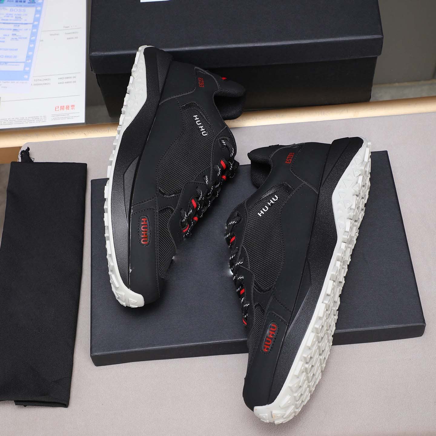 Damen Sportive Lauf-Sneaker mit rutschfester Sohle und atmungsaktiver Oberflächenstruktur R&B