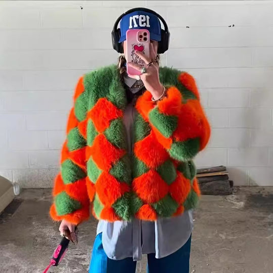 Damen Kuschelige und auffällige Kunstpelzjacke R&B