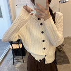 Damen Strickjacke mit Kapuze im Zopfdesign
