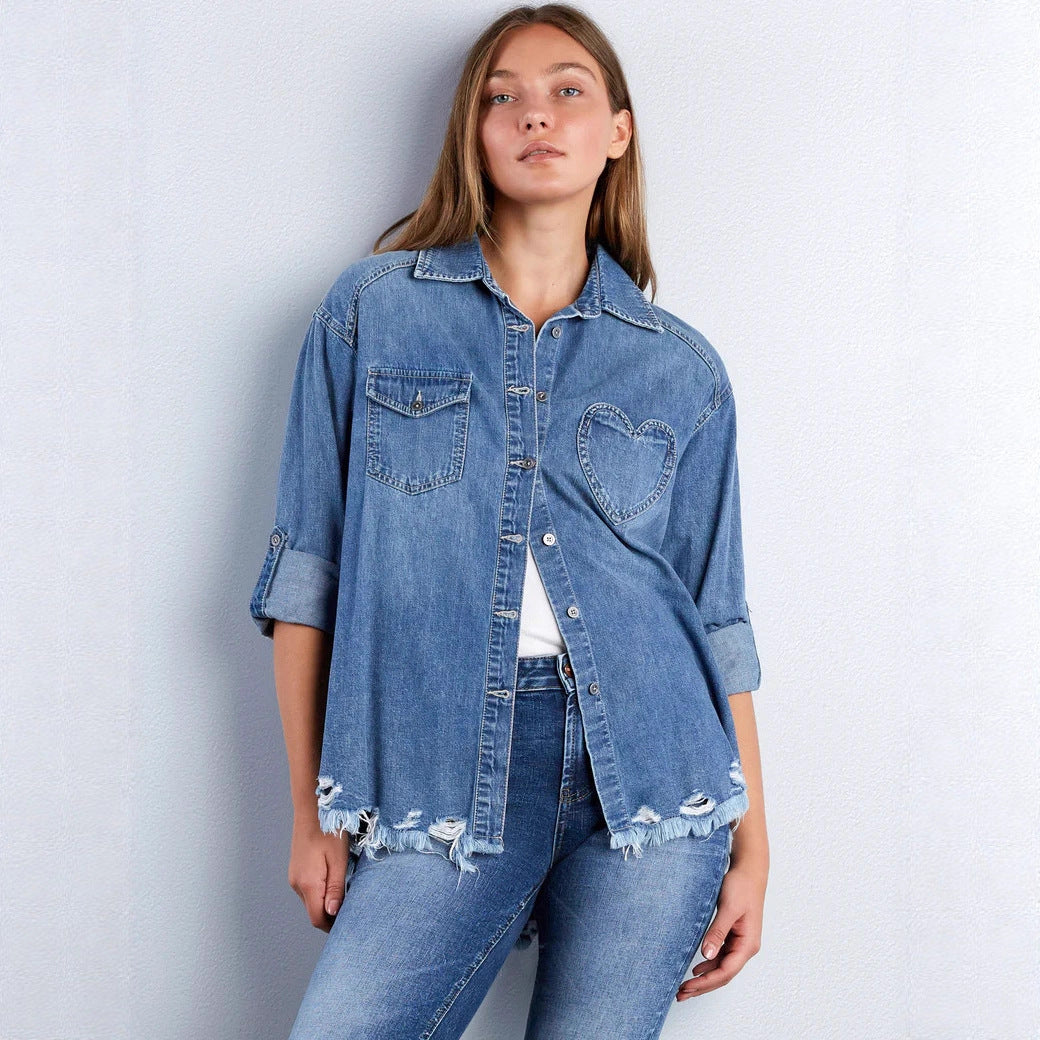 Damen Denim-Bluse mit Herz-Applikation und fransigem Saum R&B