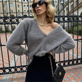 Damen Flauschiger Cardigan mit Wickeloptik und Knopfdetail