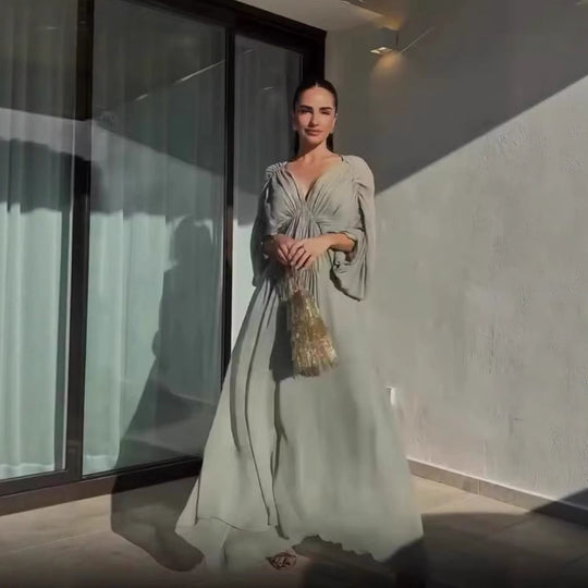 Damen Maxikleid mit fließender Silhouette und eleganter Raffung R&B
