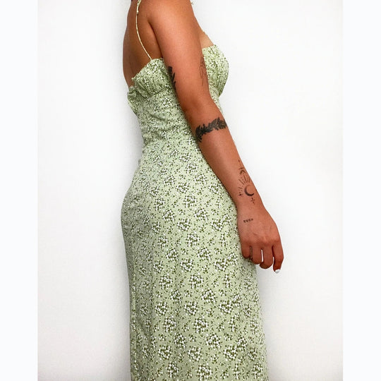 Damen Midi-Kleid mit dezentem Blumenmuster und Schlitz R&B