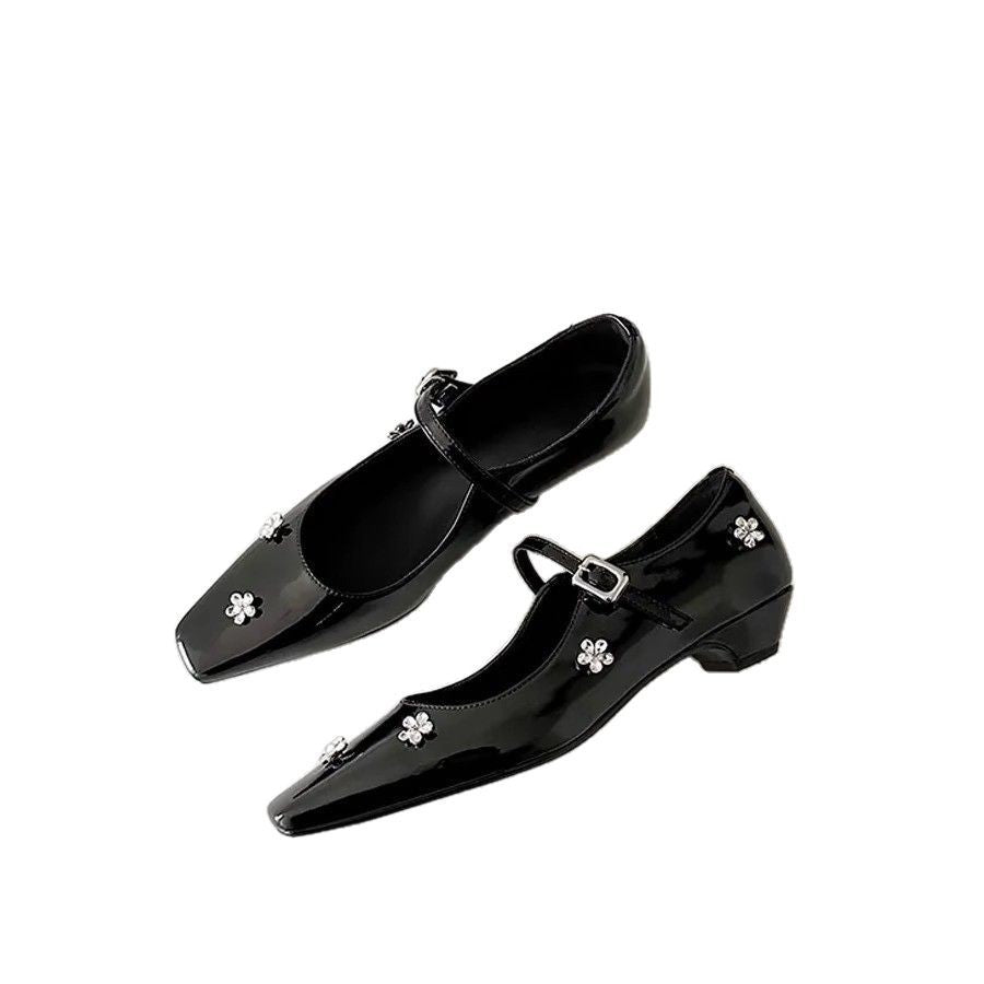 Damen Ballerina Schuhe mit dekorativen Blumenapplikationen und Riemen