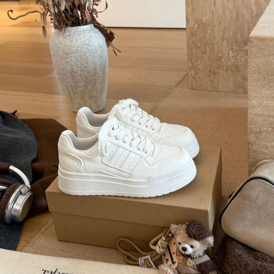 Damen Sportliche Sneaker mit dämpfender Sohle aus hochwertigem Obermaterial R&B