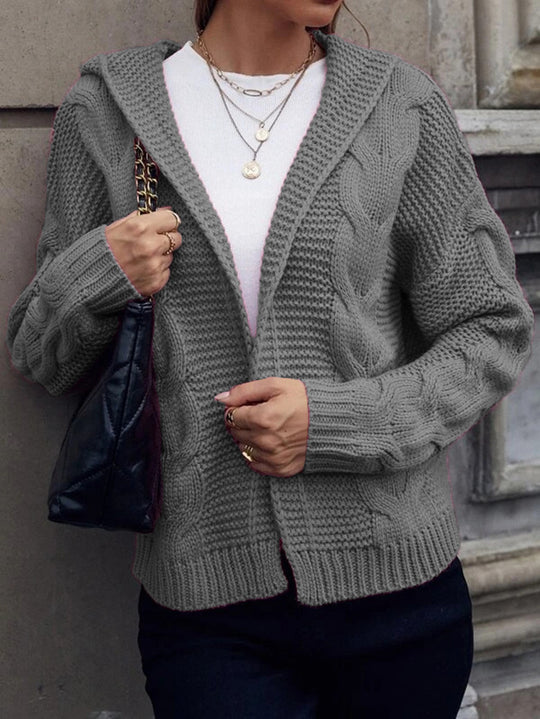 Damen Strickjacke mit Kapuze und dekorativem Kabelmuster R&B