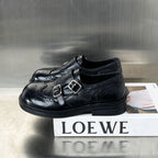 Damen Elegante Mokassins mit doppeltem Schnallenverschluss und feinem Broguemuster R&B