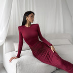 Damen Langarm-Raffkleid mit elegantem Schnitt und figurformenden Details EB