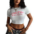 Damen Crop-T-Shirt mit kreativem schriftlichem Design und figurbetontem Schnitt R&B