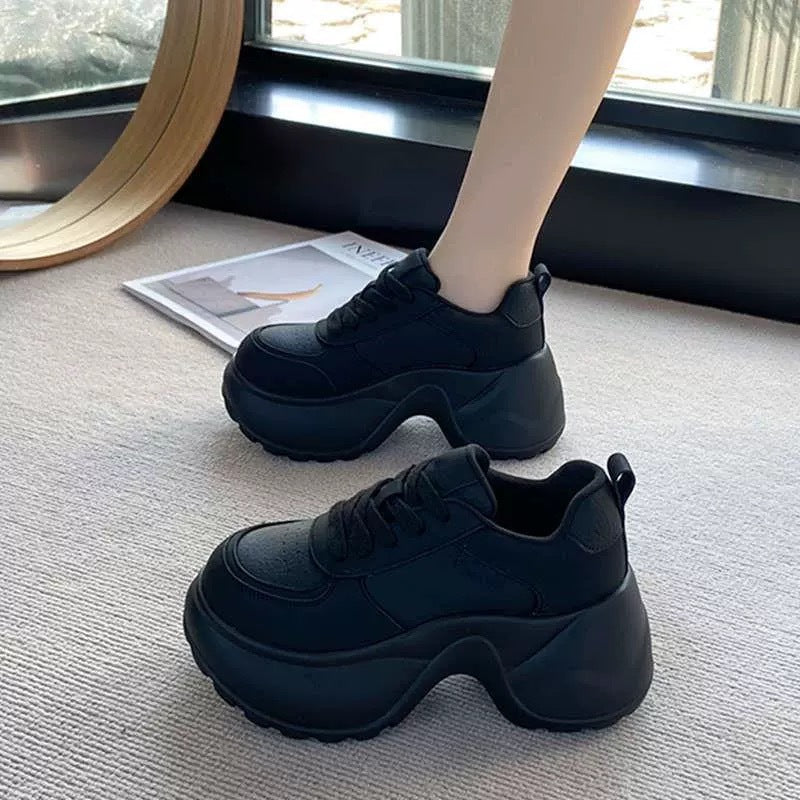 Damen Chunky Sneakers mit dicker, dämpfender Sohle und modernem Design R&B