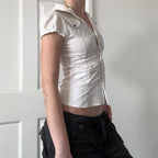 Damen figurbetontes Blusenshirt mit eleganten Rüschendetails und Knopfverschluss R&B