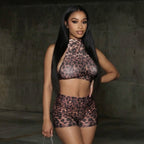 Damen Sportliches Bikiniset mit hochgeschlossenem Oberteil und figurbetonten Shorts R&B