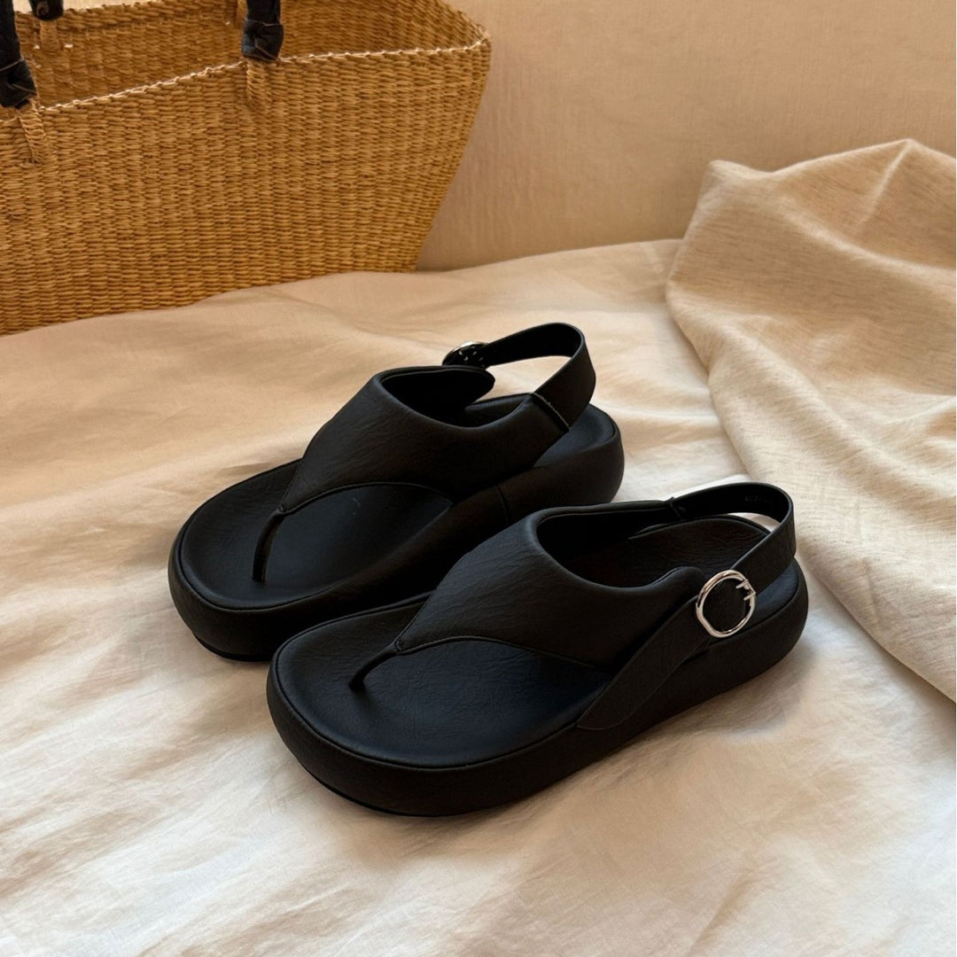 Damen Komfortable Zehentrenner-Sandalen mit modischem Riemen und ergonomischem Fußbett R&B