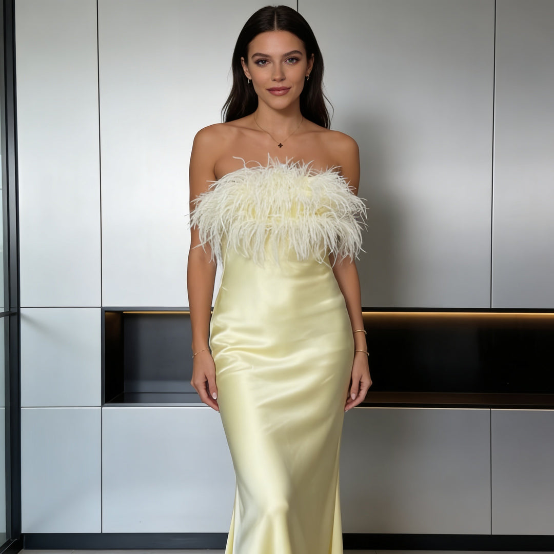 Damen Elegantes und luxuriöses Abendkleid mit dekorativem Federbesatz R&B