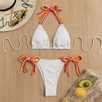 Damen Triangel-Bikini mit verspielten Bindedetails