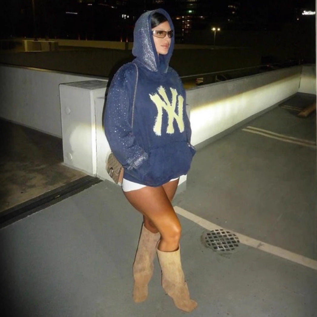 Damen nan übergroßer Kapuzenpullover aus Samtfleece mit markantem Logoprint, Glitzerbesatz und Kängurutasche R&B