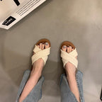 Damen Sandalen mit gekreuztem Riemendesign und komfortablem Fußbett EB