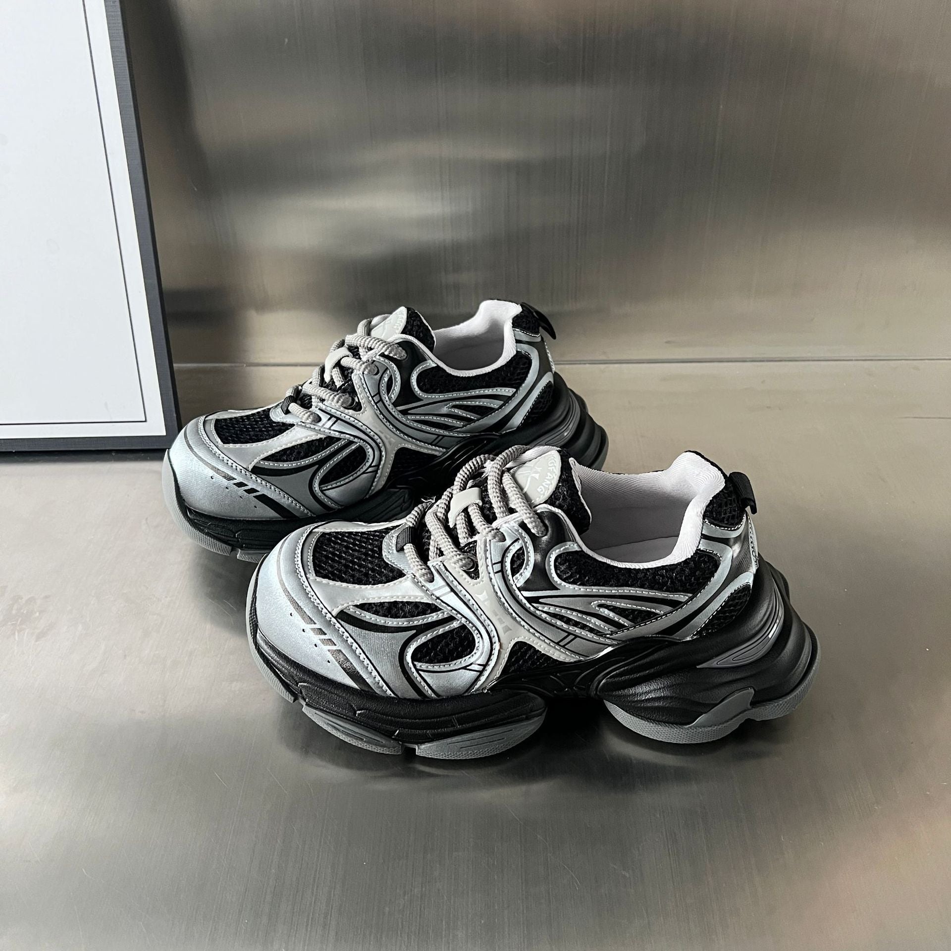 Damen Sportliche Multifunktionale Sneakers mit atmungsaktiven Mesh-Einsätzen und stoßdämpfender Sohle R&B