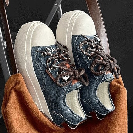 Damen Trendige Sneakers mit innovativen Schnürsystemen und dämpfender Sohle