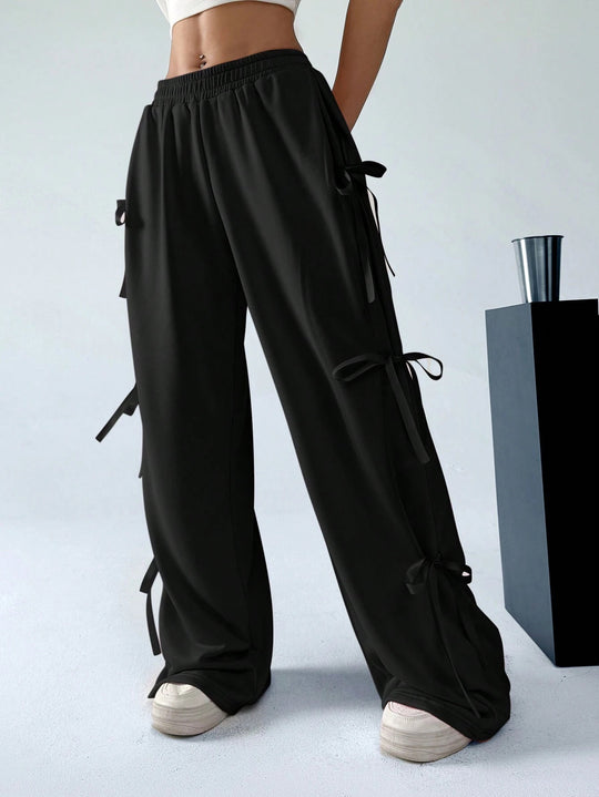Damen Weit geschnittene Cargohose mit Leopardenmuster und eleganten Schnürdetails R&B