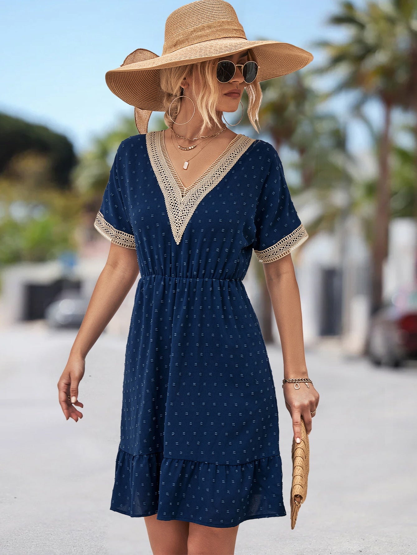 Damen Freizeitkleid mit V-Ausschnitt und Spitzenakzenten R&B