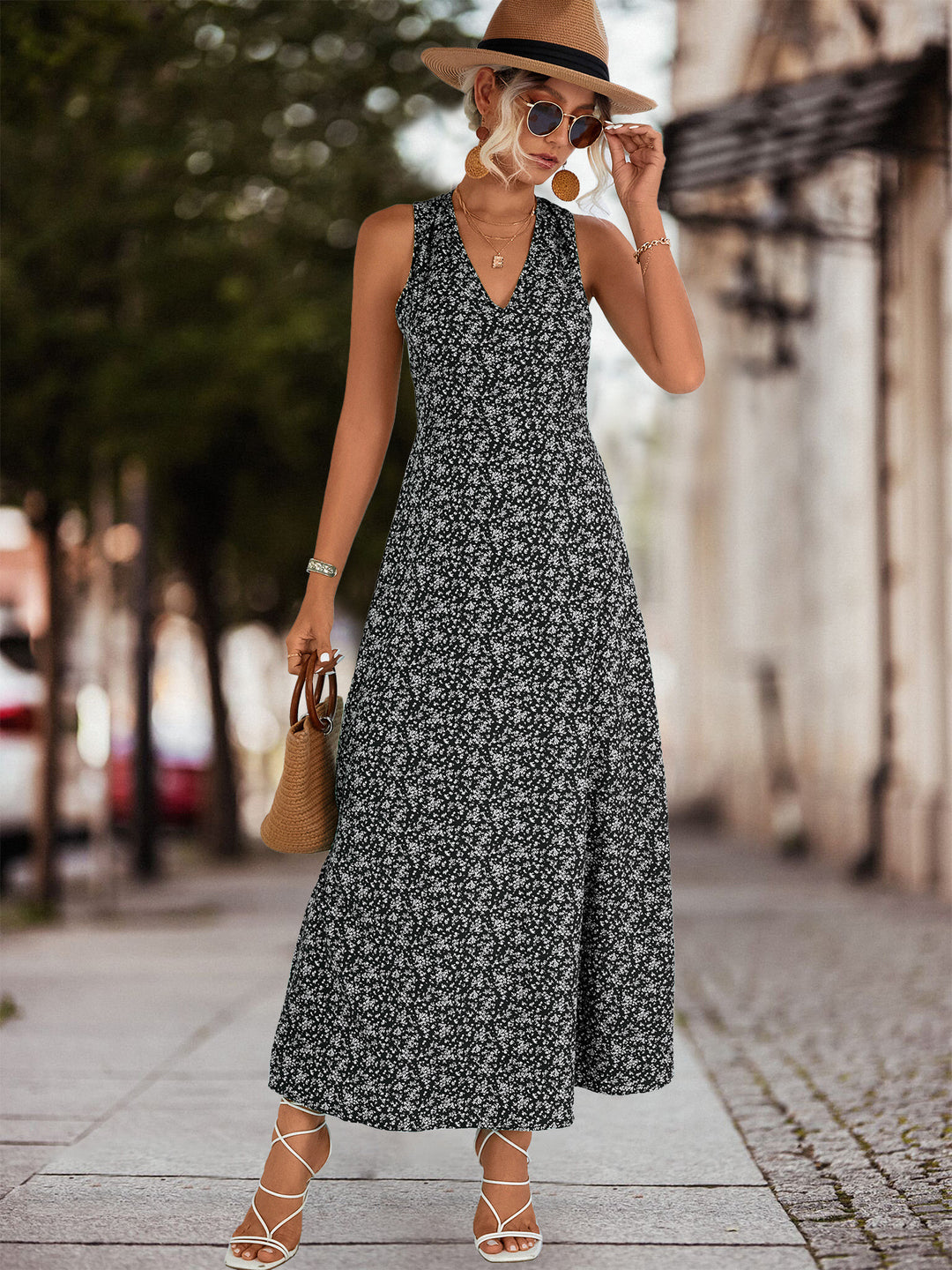 Damen Maxikleid mit floralem V-Ausschnitt und schwingendem Rock R&B