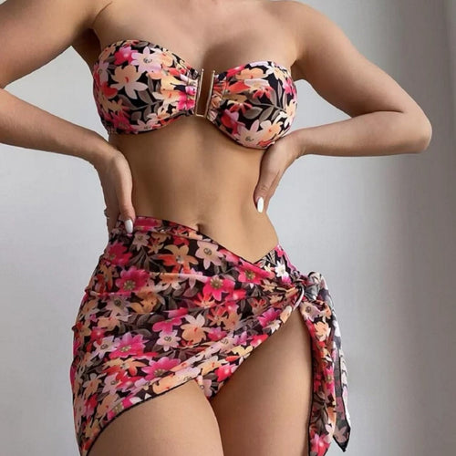 Damen Bikini-Set mit elegantem Bandeau-Oberteil und floralem Wickelrock R&B