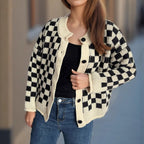 Damen Grobstrickjacke mit modernem Karomuster und praktischen Knopfdetails R&B