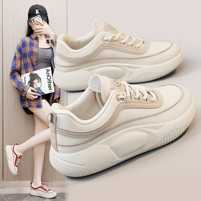 Damen Sportliche Sneakers mit dämpfendem Obermaterial und charakteristischer Sohle R&B