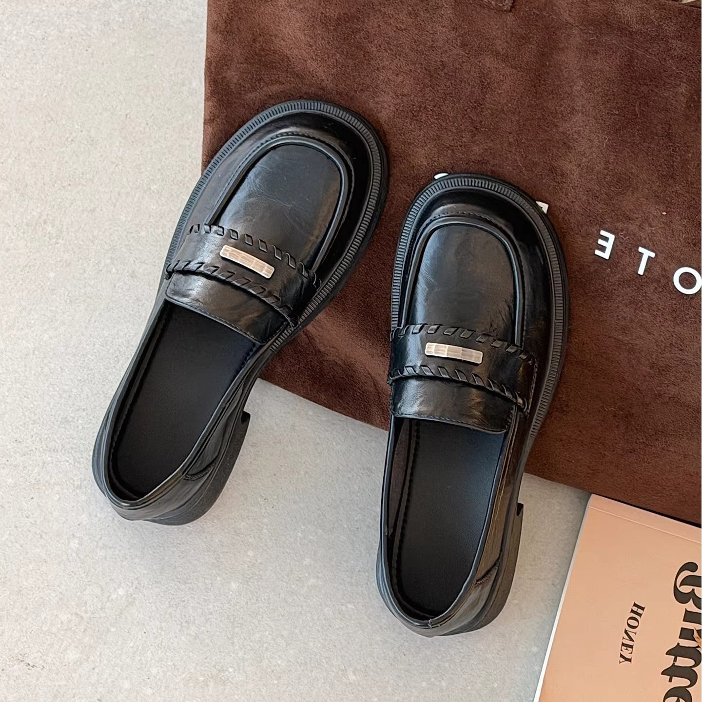 Damen modische Mokassins mit eleganten Ziernähten und bequemer Sohle R&B