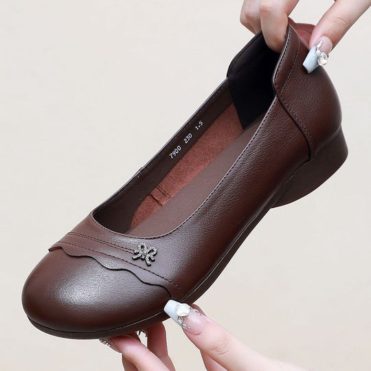 Damen Elegante Ballerinas mit zierlichem Schmuckdetail und hochwertiger Lederverarbeitung R&B