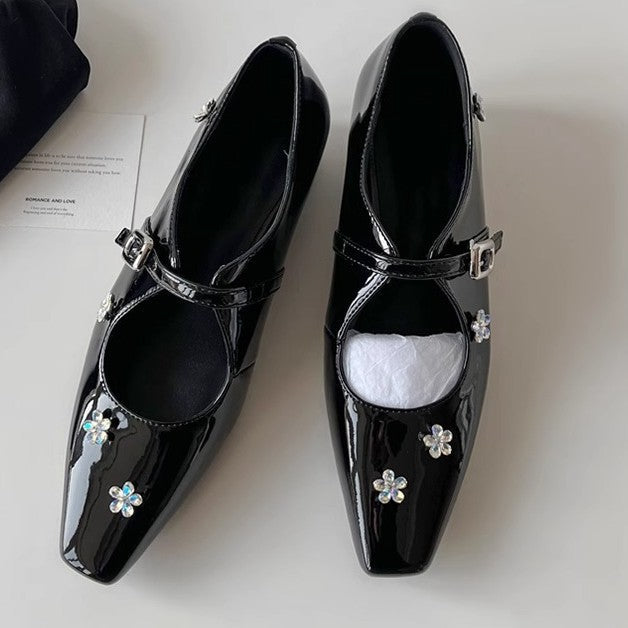 Damen elegante Mary Jane Schuhe mit floralen Details