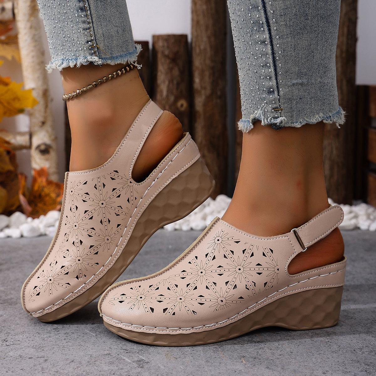 Damen Wedge-Clogs mit perforiertem Design und elastischem Einsatz R&B