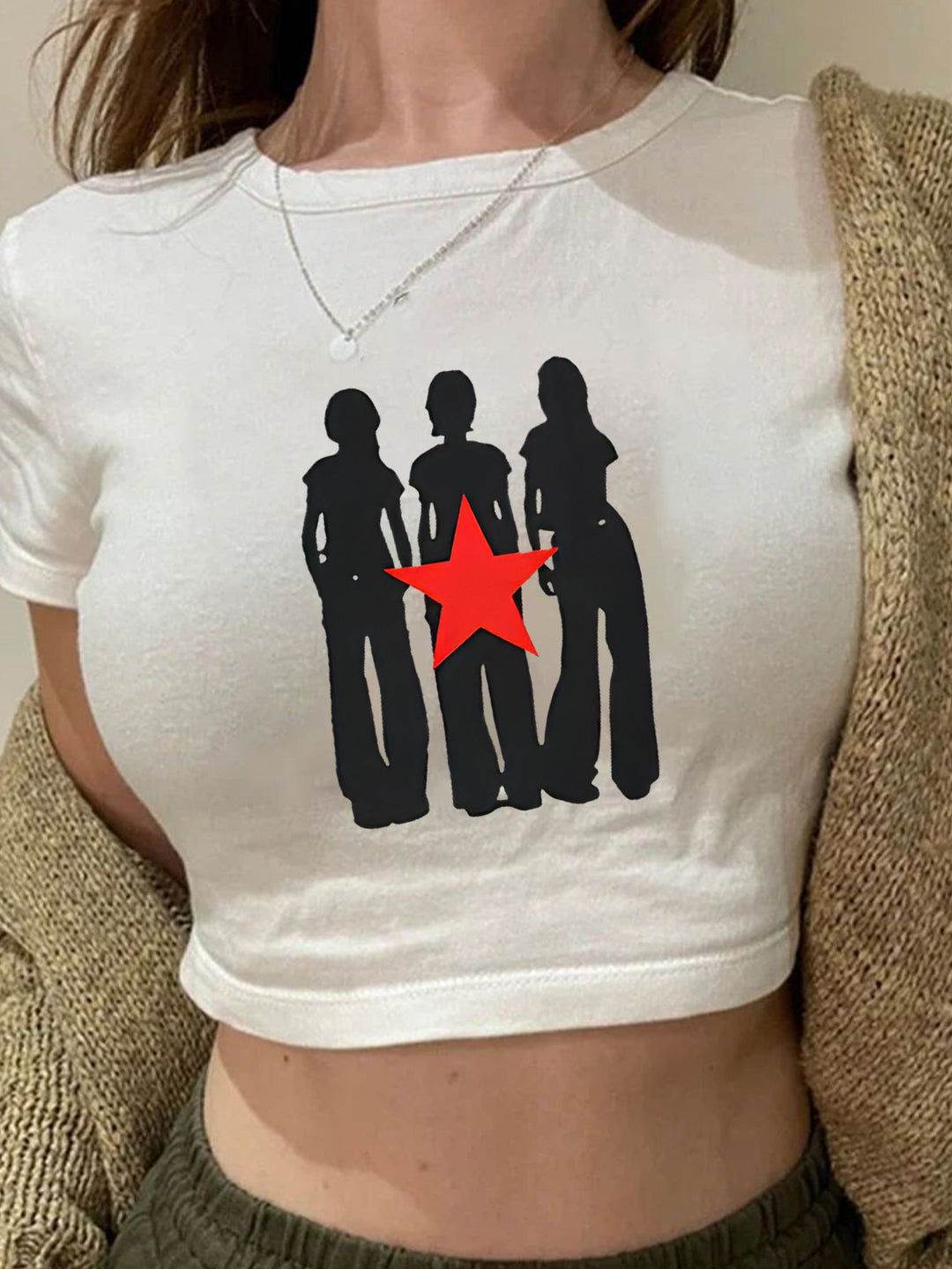 Damen Crop-Top mit kreativem Grafikdesign und modernem Schriftzug R&B