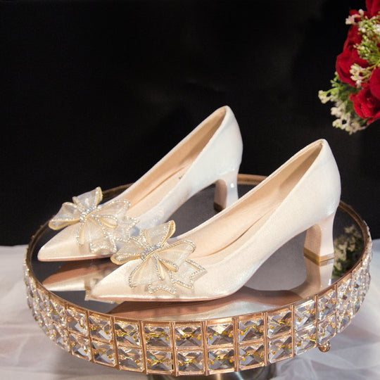 Damen elegante spitze Pumps mit Schmuckdetails R&B