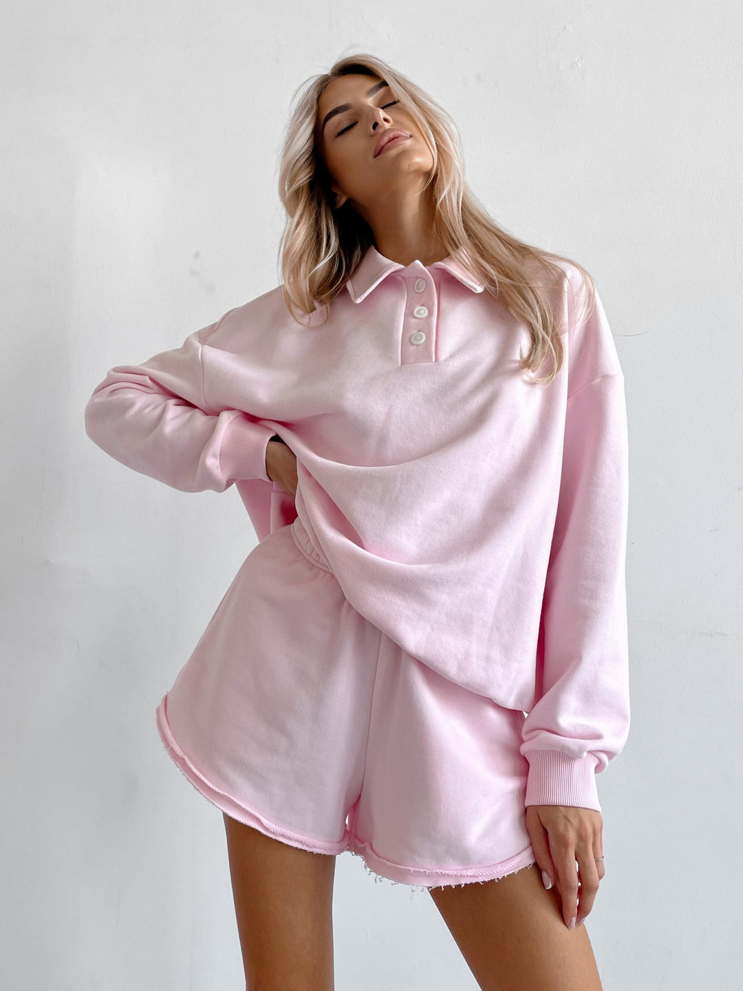 Damen lässiges Freizeit-Set mit Überschnittenen Ärmeln und weichen Shorts R&B