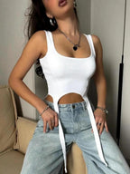 Damen Crop-Top mit innovativem Schnitt und einzigartigen Binde-Details R&B