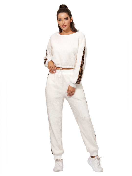 Damen Set aus freizeitorientiertem Sweatshirt und Jogginghose im modischen Fleece-Look R&B