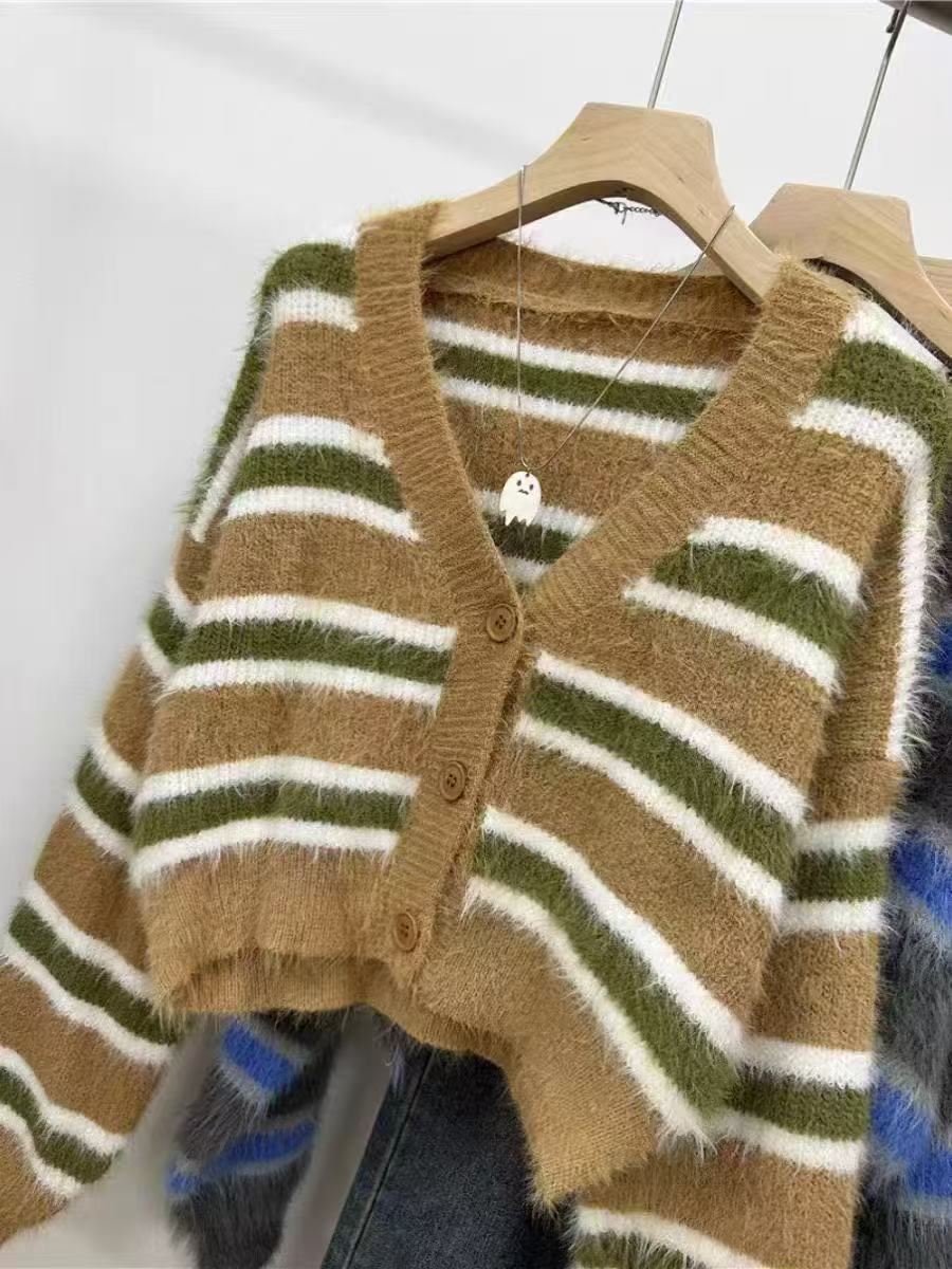 Damen lässiger Crop-Cardigan mit strukturiertem Streifenmuster und Knopfdetails R&B