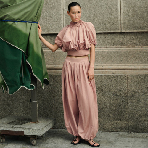 Damen Crop-Top mit voluminösen Puffärmeln und Taillenbetonung R&B