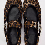 Damen Ballerinas mit Leopardenmuster und dekorativem Riemen R&B