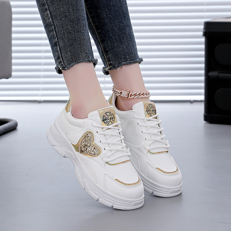 Damen Sportliche Sneakers mit glitzerndem Herz-Detail R&B