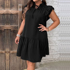 Damen Fließendes Sommerkleid mit verspielten Rüschendetails und praktischer Knopfleiste R&B