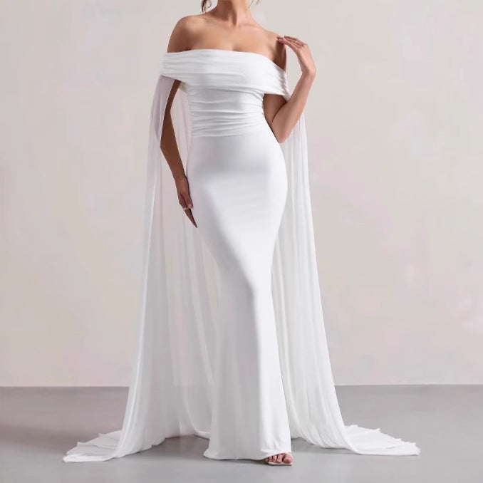 Damen Elegantes Off-Shoulder Abendkleid mit fließendem Transparenz-Cape und figurumspielendem Schnitt R&B