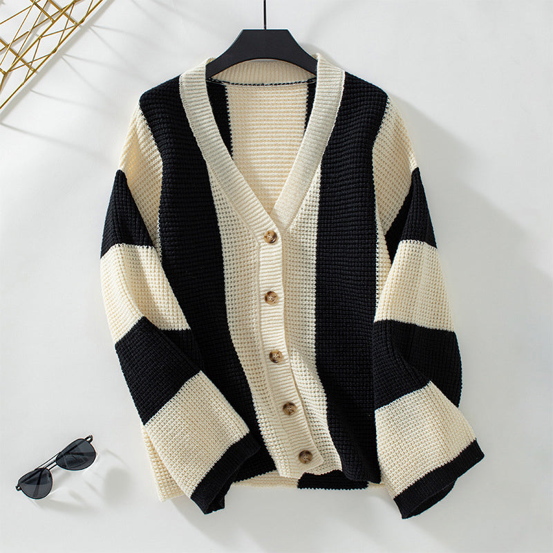 R&B | Gestreifter Strick Strickjacke